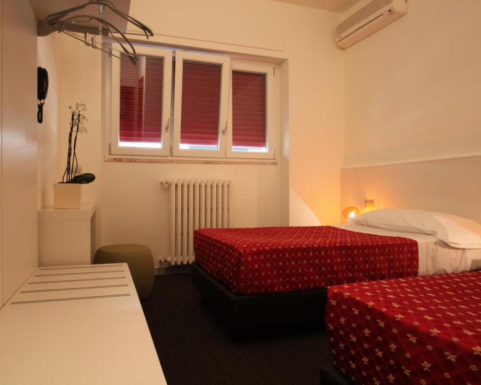 Hotel Firenze Saronno Quarto foto